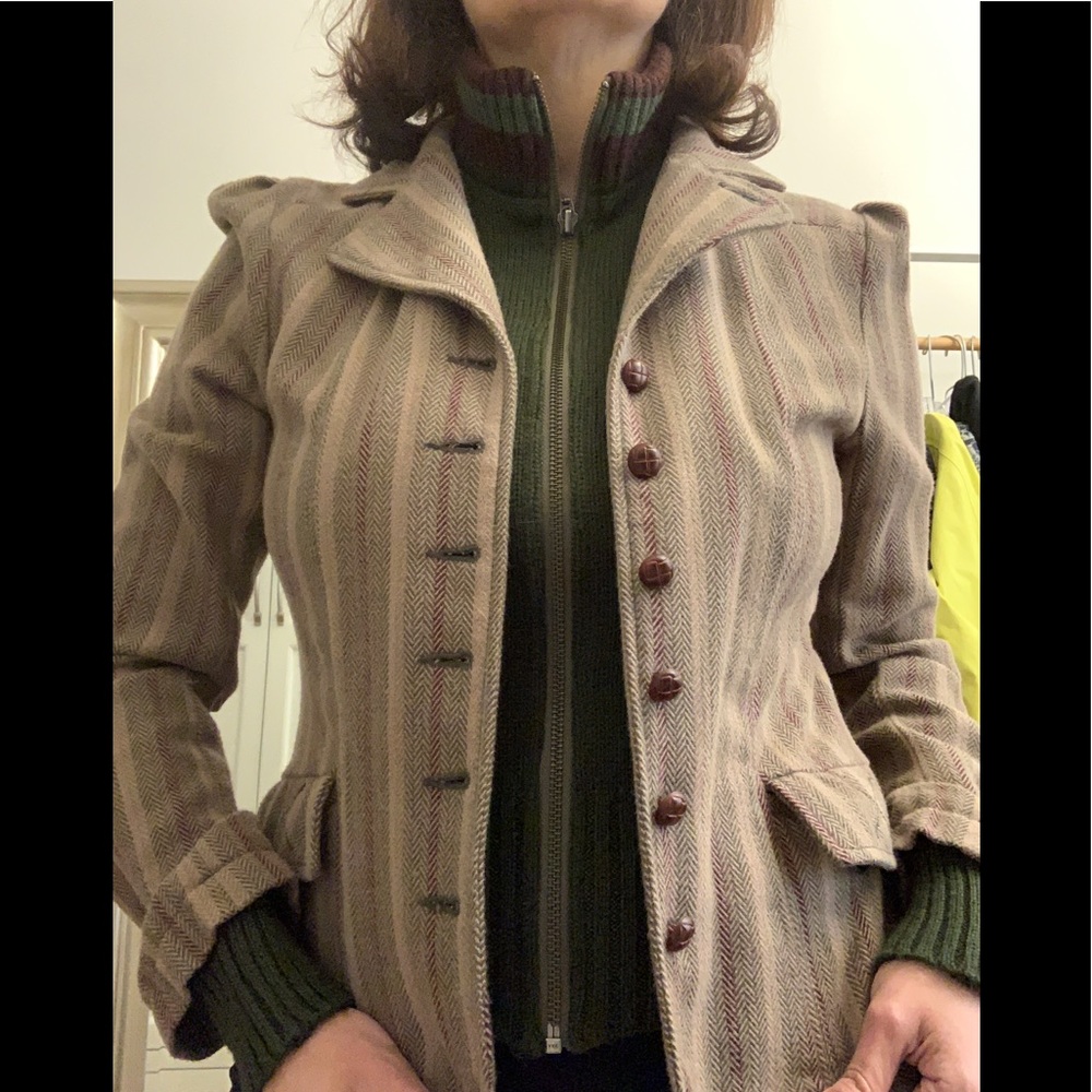 Urban Outfitters - jacket/ sweater Zipup . Sz. M